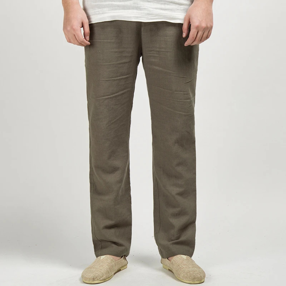 The Cambridge Men’s Lightweight Straight Leg Linen Pants