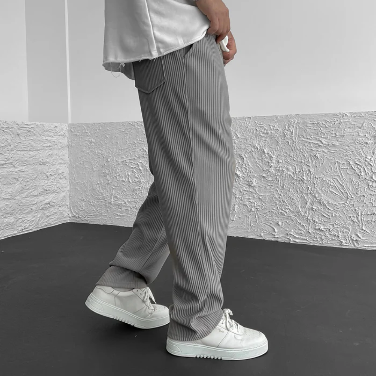 The Barolo Men’s Casual Ribbed Relaxed Fit Drawstring Pants
