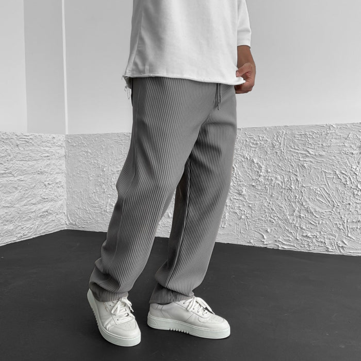 The Barolo Men’s Casual Ribbed Relaxed Fit Drawstring Pants