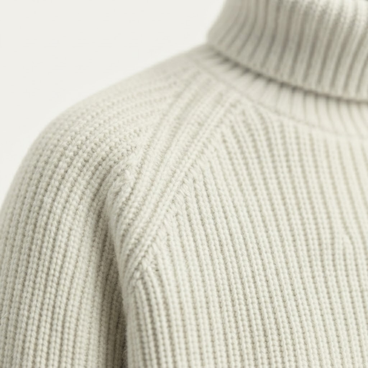 The Dundee Men's Chunky Wool Turtleneck Sweater