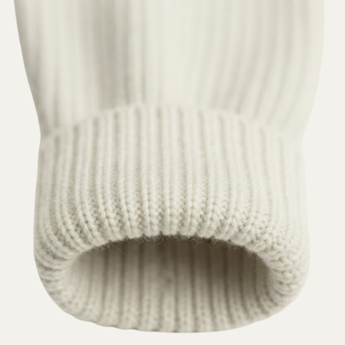 The Dundee Men's Chunky Wool Turtleneck Sweater