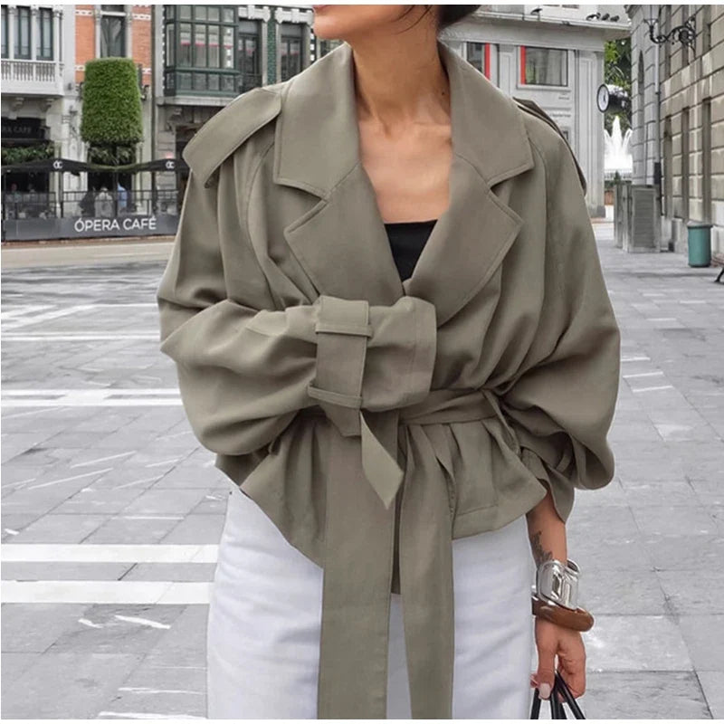 Women's Wide Shoulder Cropped Trench