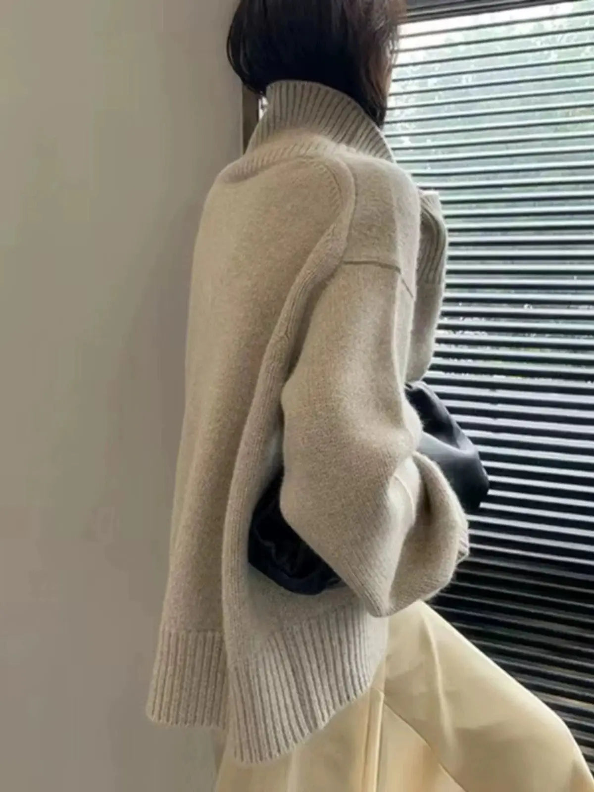 Women's High Neck Cashmere Blend Knit