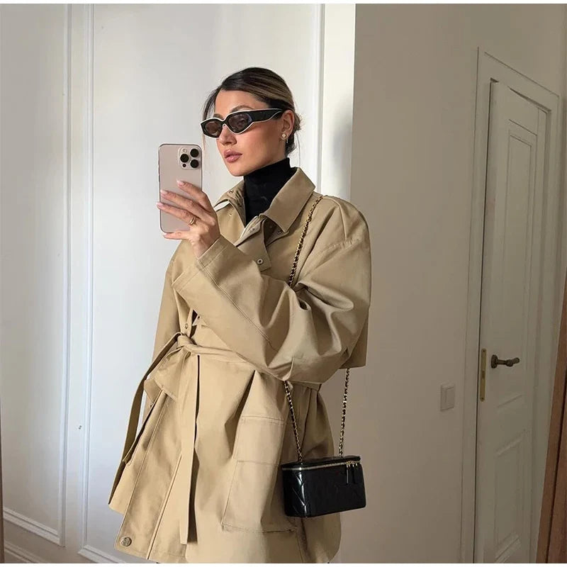 Women's Wide Shoulder Cropped Trench